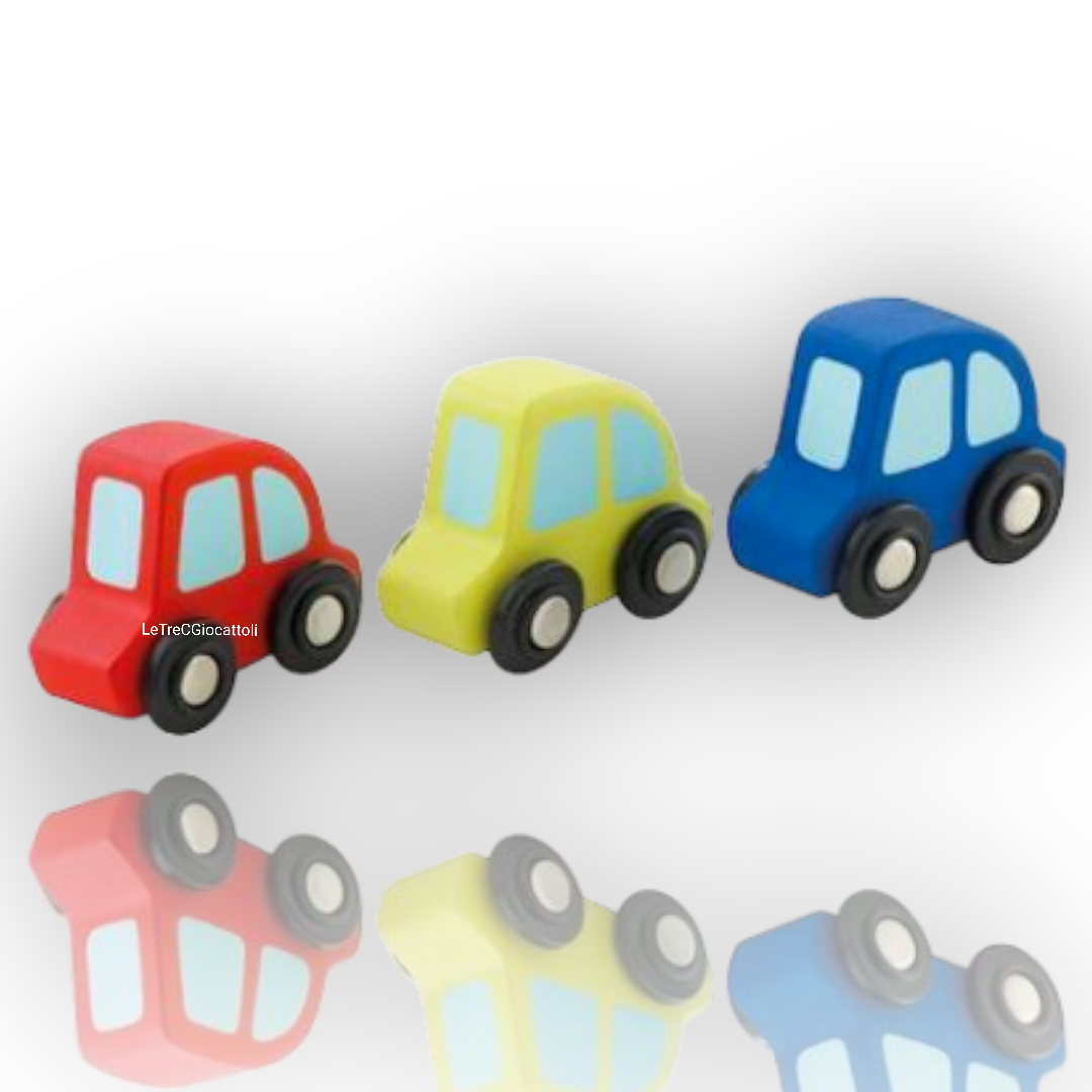 Auto in legno tris