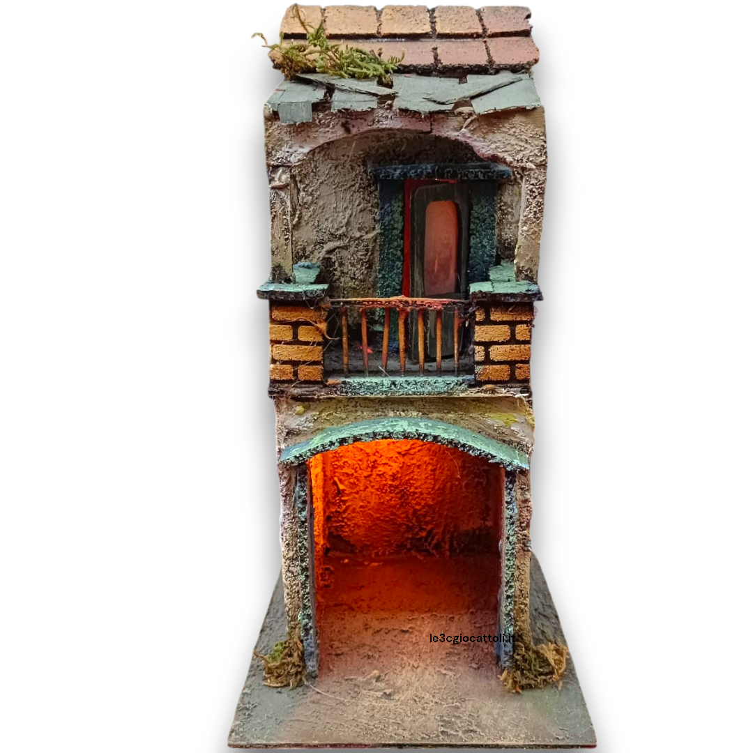 Casa 8 cm 2 piani
